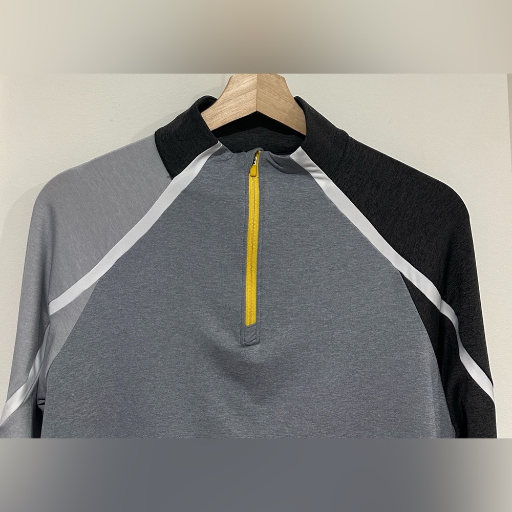 G/FORE Color Block Tech Jersey Quarter Zip Mid Layer - Picture 4 of 8